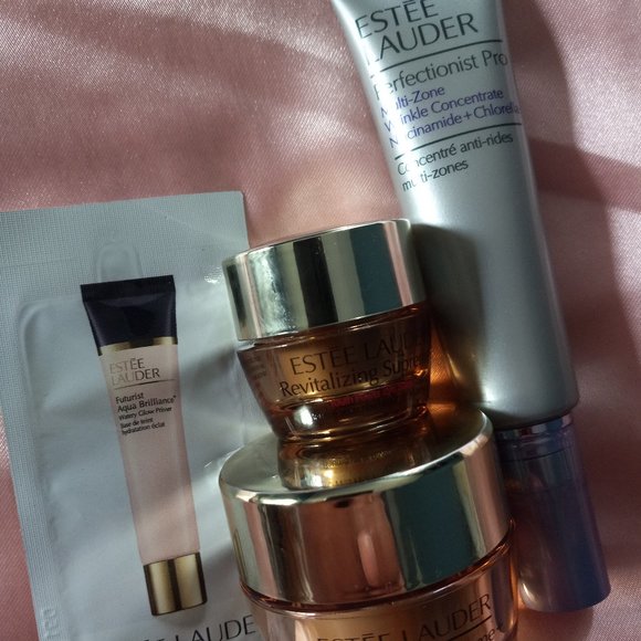 Estee Lauder Other - New 2023 Estee Lauder Gift Skincare with Perfectionist Pro